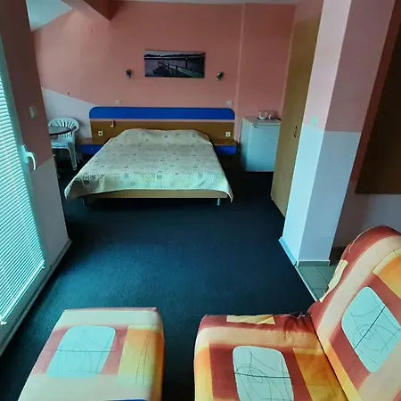 Fresh Kiten Hotell 2*