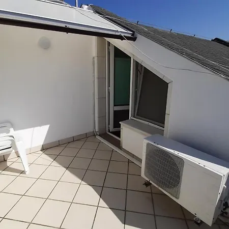 Fresh Готель 2*